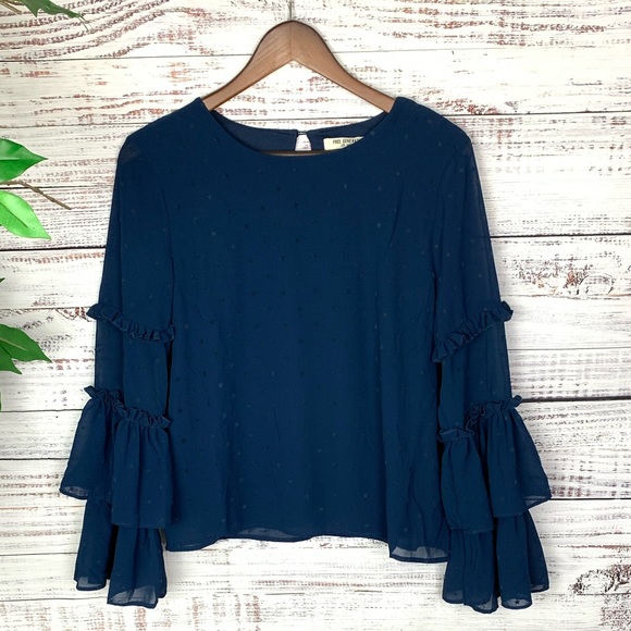 Free generation, size M, NWT, Navy with stars - Picture 1 of 6